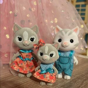 Calico Critters Gray Cat Family Figurine Set